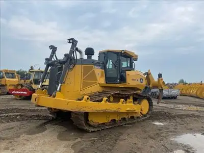 Hours: 1849 | Location: Edmonton, AB, CA | Attachments: Ripper; Operators Station: Cab w/ AC; Pad Si...