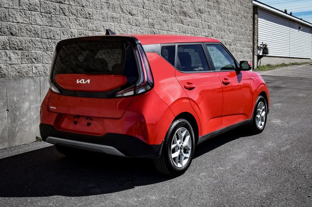 2023 Kia Soul EX • HEATED SEATS • LANE KEEP ASSIST in Cars & Trucks in Ottawa - Image 3
