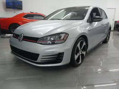 Superbe Volkswagen Golf GTI Autobahn 2017 avec seulement 116 046 kilomètres certifié, financement fa...