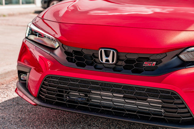 2026 Honda Civic Sedan Si in Cars & Trucks in Edmonton - Image 3