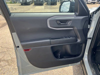 Recent Arrival! 6 Speakers, Air Conditioning, AM/FM Stereo, Auto High-beam Headlights, Auto-dimming... (image 4)