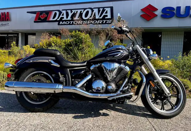2015 V-Star 950 Black in Street, Cruisers & Choppers in Vancouver - Image 2