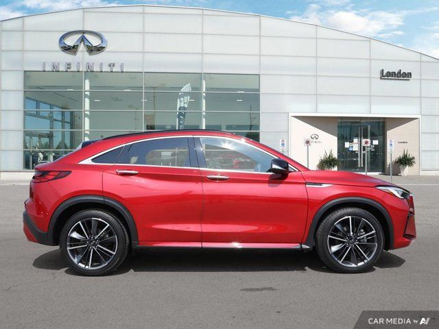 2024 INFINITI QX55 ESSENTIAL in Cars & Trucks in London - Image 2