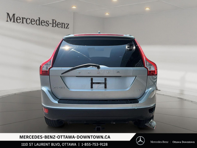 2012 Volvo XC60 3.2 AWD A as is as traded in Cars & Trucks in Ottawa - Image 3