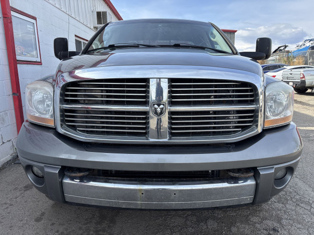 2006 Dodge Ram 2500 LARAMIE | 5.9L CUMMINGS DIESEL ENGINE | 4X4  in Cars & Trucks in Calgary - Image 3