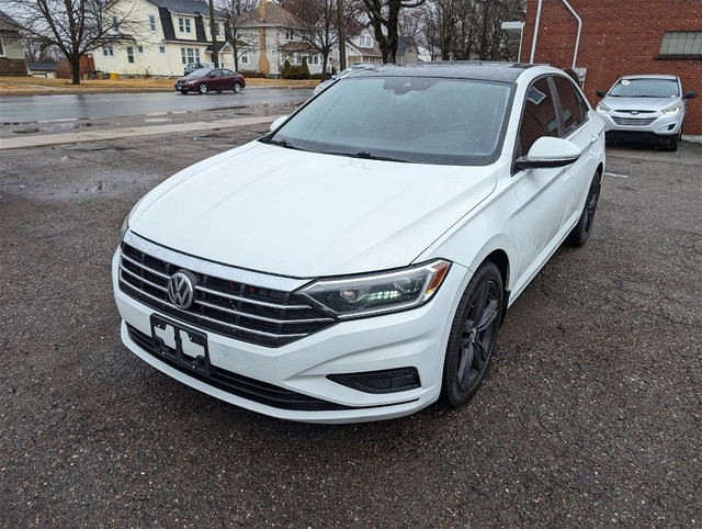 2019 Volkswagen Jetta Execline 126,784 KM LOADED!! and a fuel si in Cars & Trucks in Saint John - Image 2