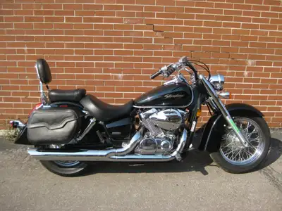 Welcome New Riders! Financing Options Available! Athletic handling, a big-bike look and feel, unique...