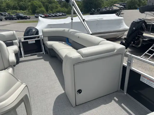 2024 Legend 20 Fun Pontoon Boat dans Vedettes et bateaux à moteur dans Sudbury - Image 20
