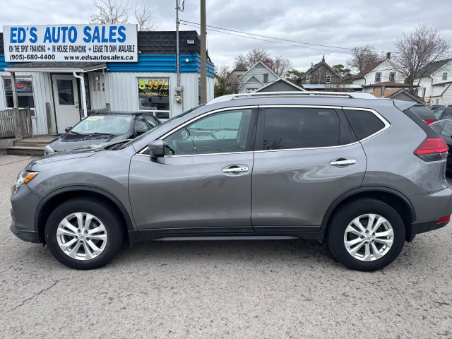 2017 Nissan Rogue SV, All Wheel Drive, Panoramic Sunroof, Alloys in Cars & Trucks in St. Catharines - Image 4