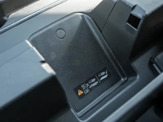 2025 Chevrolet SILVERADO 2500HD High Country- Diesel | Power Ret in Cars & Trucks in Markham / York Region - Image 30