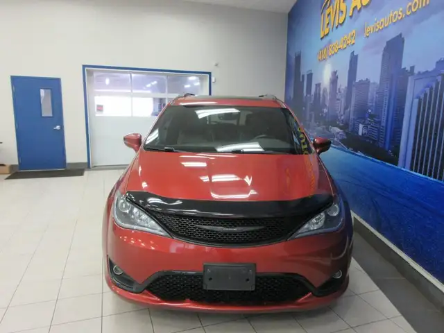 CHRYSLER PACIFICA 2018 LIMITED S GPS NAVIGATION CUIR TOIT PANO T in Cars & Trucks in Lévis - Image 5