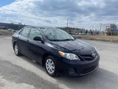Toyota Corolla 2011 Automatique 4cyl 1.8L 164 000km Le Moteur et transmission fonctionne super bien...