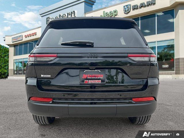 2025 Jeep Grand Cherokee Altitude in Cars & Trucks in Winnipeg - Image 4