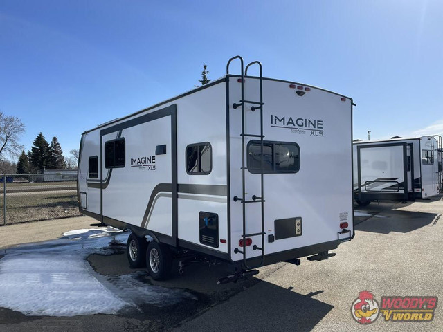 2025 GRAND DESIGN IMAGINE XLS 22MLE in Travel Trailers & Campers in Edmonton - Image 4