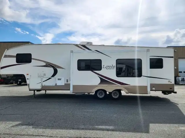 2006 Keystone Laredo 30BH *Lits superposes* in RVs & Motorhomes in Thetford Mines - Image 10