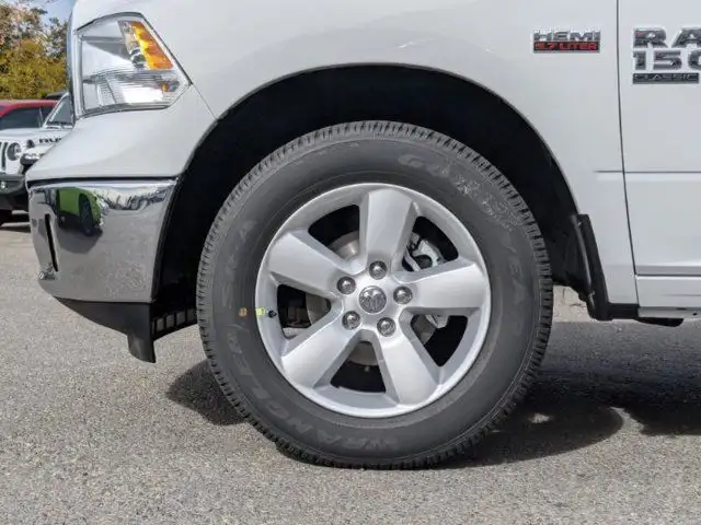 2024 Ram 1500 Classic Tradesman - 5.7L Hemi V8 - 8.4 in Cars & Trucks in Calgary - Image 10