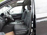 All-Wheel Drive, 3.5L V6, Sunroof, Heated Seats, Wireless Charging Pad, Lane Keep Assist, Adaptive C... (image 1)