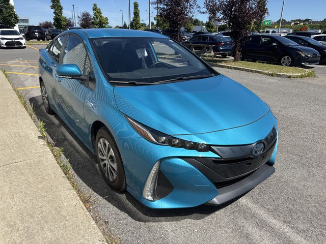 2022 TOYOTA PRIUS PRIME PRIME RECHARGEABLE BASE ECRAN CARPLAY TI in Cars & Trucks in Laval / North Shore - Image 2