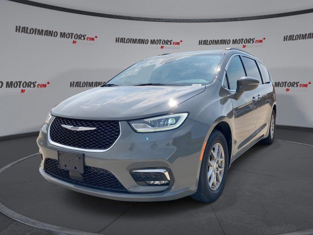 2022 Chrysler Pacifica Touring in Cars & Trucks in Hamilton