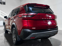 Recent Arrival! CVT AWD 2.5L 4-Cylinder DOHC 16V Air Conditioning, Alloy wheels, AM/FM radio: Sirius... (image 3)
