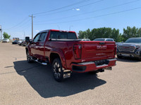 Denali includes eye-catching features that give the vehicle its signature, standout good looks. One... (image 5)