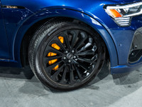 ***QUALIFY FOR A 4 YEAR WARRANTY ON OUR VEHICLES TODAY!!! Vehicle Key Features Include: Panoramic Su... (image 7)
