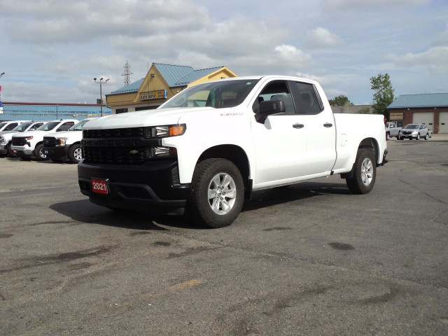 2021 Chevrolet Silverado 1500 WT DoubleCab 2WD 4.3L6cyl 6'7"Box  in Cars & Trucks in Brantford - Image 2