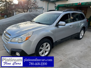 2013 Subaru Outback 2.5i Touring/Manual transmission/Sunroof