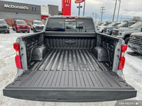 6.2L ECOTEC V8 Engine, Back-Up Camera, Sunroof, 2-speed transfer case with Terrain Mode, Heated Seat... (image 8)