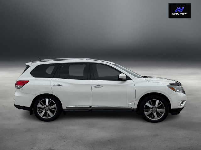 2016 Nissan Pathfinder Platinum **FULLY LOADED**7 PASSENGER** in Cars & Trucks in Hamilton - Image 4