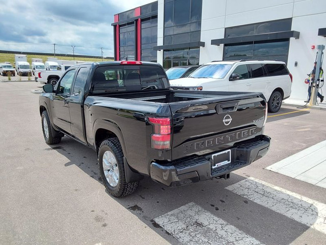 2023 Nissan Frontier SV, V6, Heated Seats, Heated Wheel, Trailer in Cars & Trucks in Calgary - Image 4