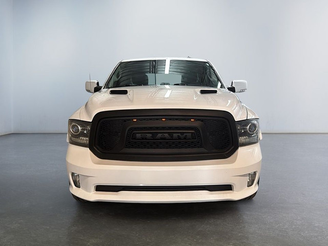 2016 Ram 1500 Sport 4WD Quad Cab in Cars & Trucks in Laval / North Shore - Image 2