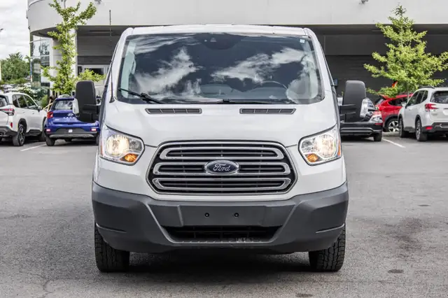 Ford Transit Cargo Van T-250 148" Low Rf - GARANTIE 1 AN 2017 in Cars & Trucks in Laval / North Shore - Image 4