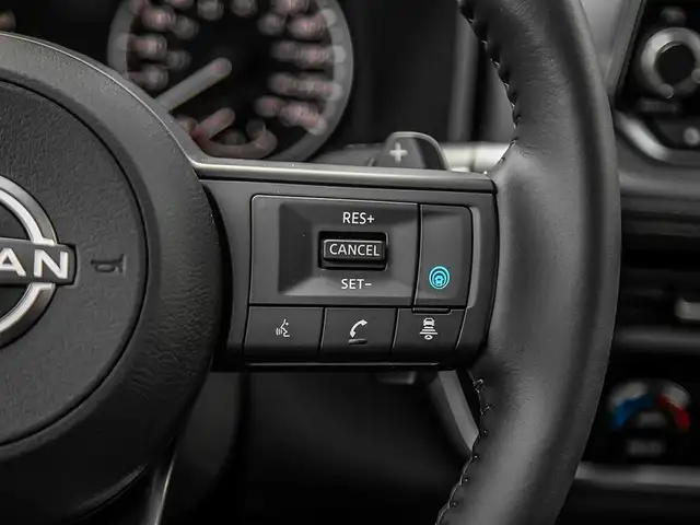 2025 Nissan Rogue SV PREMIUM in Cars & Trucks in City of Toronto - Image 16