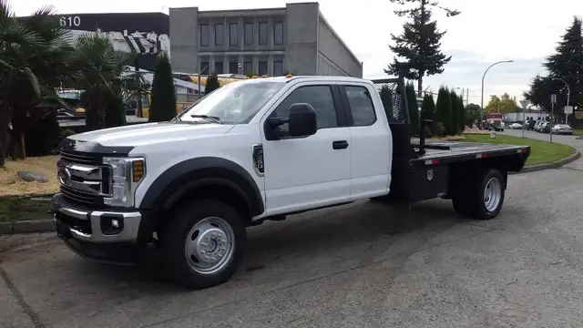 2019 ford F-550 11 Foot Flat Deck 4WD in Heavy Trucks in Richmond - Image 6