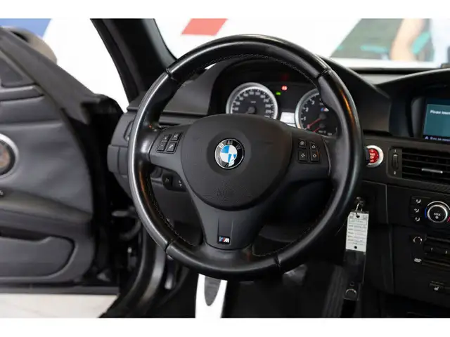 2008 BMW 3 Series Base in Cars & Trucks in Vancouver - Image 28