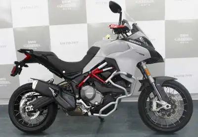 Come and meet our experts at Gabriel BMW Moto / Moto International, your dealer in Montreal since 19...