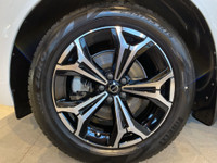 Climate Package [22], Premium Package [recharge], Metallic Paint, Leather Upholstery Upgrade, 19" 5-... (image 8)