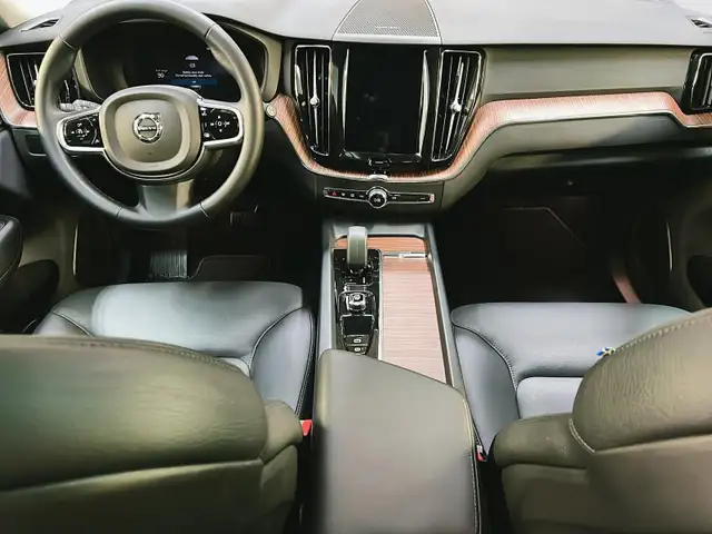 2024 Volvo XC60 B5 PLUS DARK CUIR TOIT PANO NAV 4RM in Cars & Trucks in Laval / North Shore - Image 13