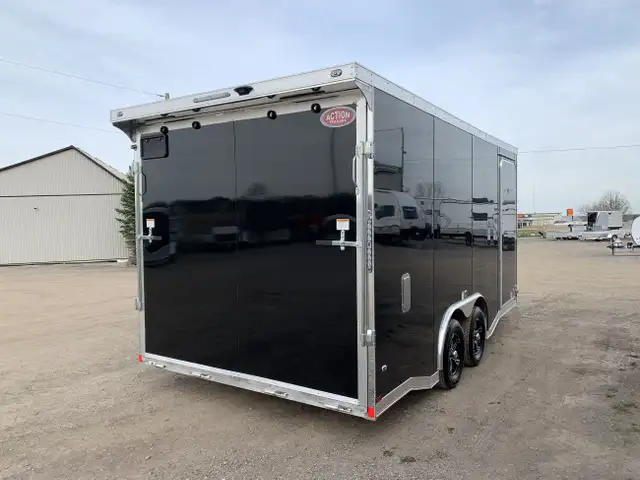 2025 LEGACY SERIES LEGACY 8.5' WIDE DRIVE IN/DRIVE OUT MULTI-SPO in Cargo & Utility Trailers in Hamilton - Image 5
