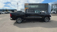 This 2025 RAM 1500 LIMITED CREW CAB 4X4 has the following options Premium Quilted Leather Bucket Sea... (image 9)