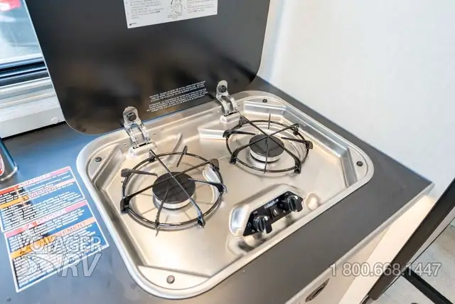 2025 Winnebago Ekko 22A AWD POP-TOP in RVs & Motorhomes in Kelowna - Image 10