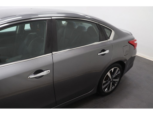 2016 Nissan Altima 2.5 SR, CAMERA, BLUETOOTH, VOLANT EN CUIR in Cars & Trucks in Longueuil / South Shore - Image 4