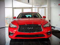 Comes equipped with: Power Mirrors, Sunroof , Shark fin antenna, Halogen Headlamps, Courtesy lights,... (image 1)