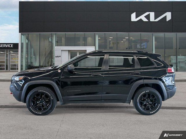  2019 Jeep Cherokee Trailhawk Elite in Cars & Trucks in Guelph - Image 3