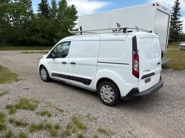 2019 FORD TRANSIT CONNECT VAN XLT $5K UPFITTED LOADED CAN FINANC dans Autos et camions dans Calgary - Image 7