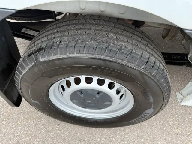 2019 Mercedes-Benz Sprinter Cargo Van 2500- CARGO dans Autos et camions dans Région d’Oakville/Halton - Image 5