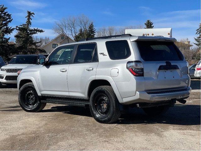 2021 Toyota 4Runner TRD OFF ROAD | 2 Sets of Wheels/Tires | in Cars & Trucks in Calgary - Image 3