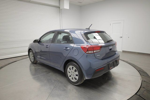 2022 Kia Rio 5-door LX+ in Cars & Trucks in Calgary - Image 4
