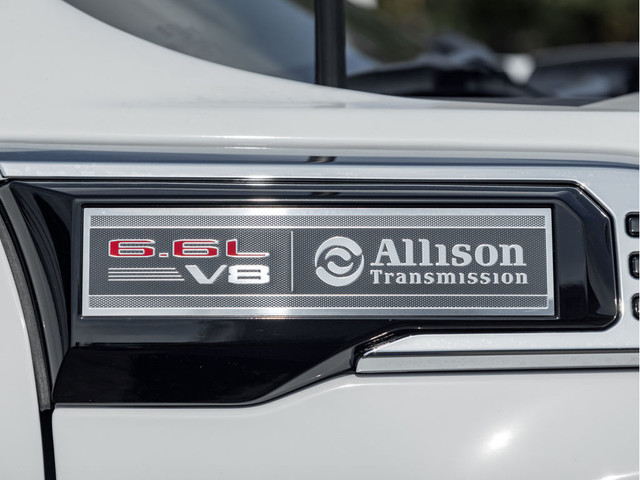 2024 GMC SIERRA 2500HD Pro- Black Assist Steps | Spray-On Bedlin in Cars & Trucks in Markham / York Region - Image 4